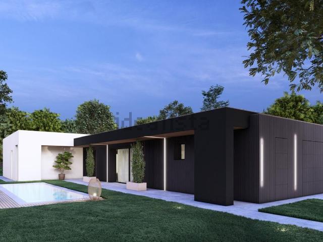 Villetta bifamiliare in vendita di 250 m² in Via Armistizio, 256