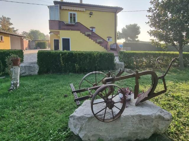 Villetta bifamiliare in vendita di 250 m² in Via Canal di Valle, 409