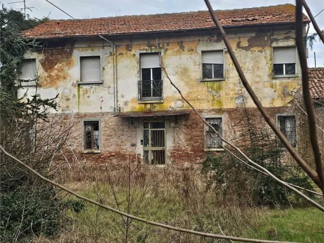 Villetta bifamiliare in vendita di 250 m² in Via del Primaro
