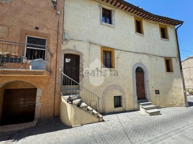 Villetta bifamiliare in vendita di 250 m² in Via della Cura