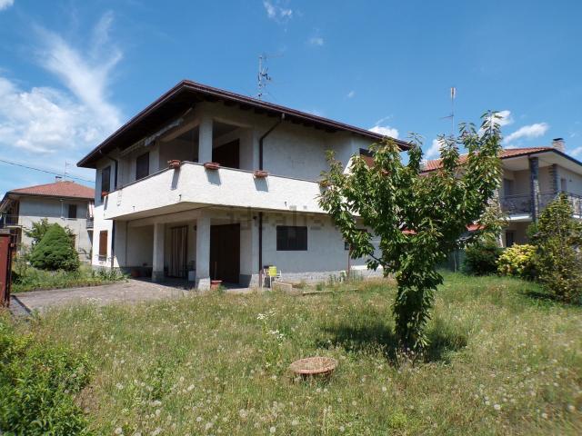 Villetta bifamiliare in vendita di 250 m² in Via Delle Ville, 38