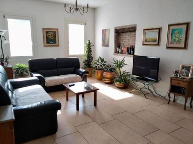 Villetta bifamiliare in vendita di 250 m² in Via delle acque