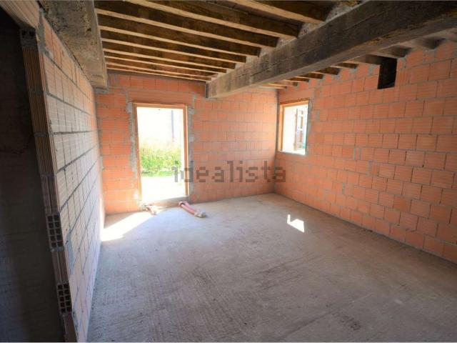 Villetta bifamiliare in vendita di 250 m² in Via Fossa, 1