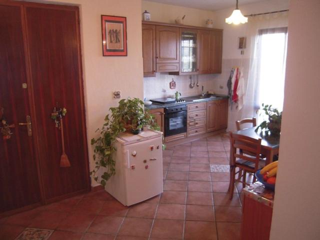 Villetta bifamiliare in vendita di 250 m² in Via Fratelli Rosselli, 57