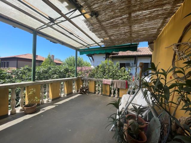 Villetta bifamiliare in vendita di 188 m² in Via Lorenzo Marcello, 5