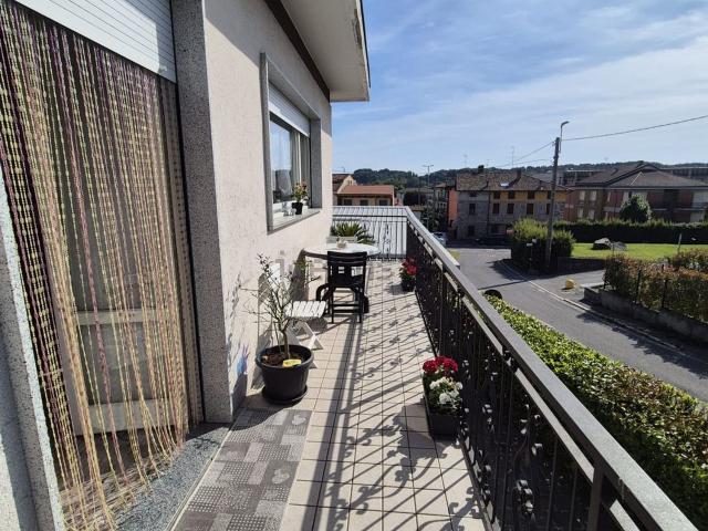 Villetta bifamiliare in vendita di 250 m² in Via Martesana, 2