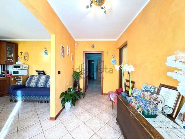Villetta bifamiliare in vendita di 250 m² in Via Soldati