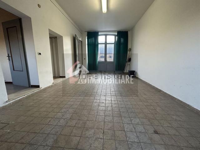 Villetta bifamiliare in vendita di 250 m² in Viale Manfredini, 1