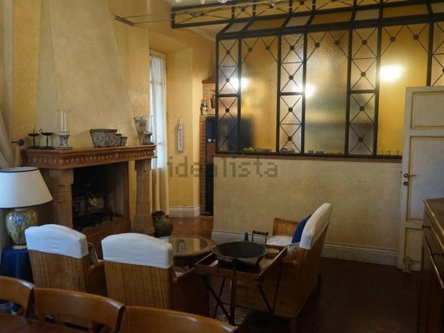 Villetta bifamiliare in vendita di 250 m²
