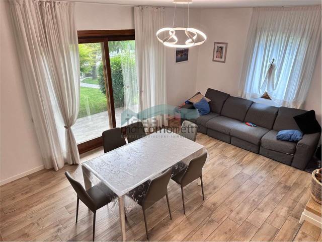 Villetta bifamiliare in vendita di 250 m²