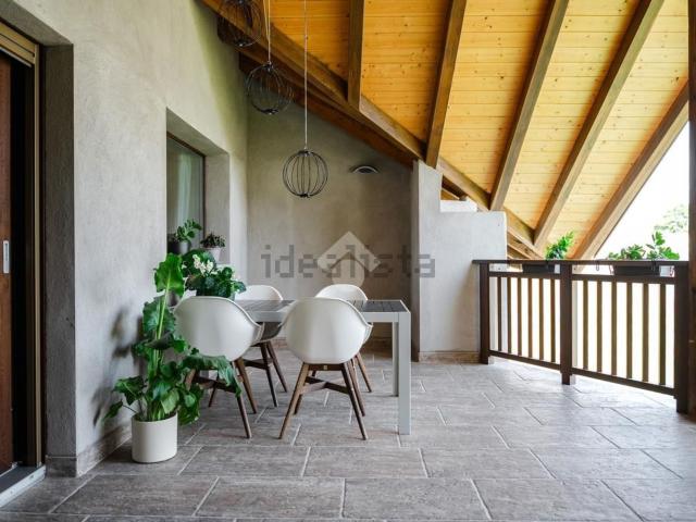 Villetta bifamiliare in vendita di 250 m²