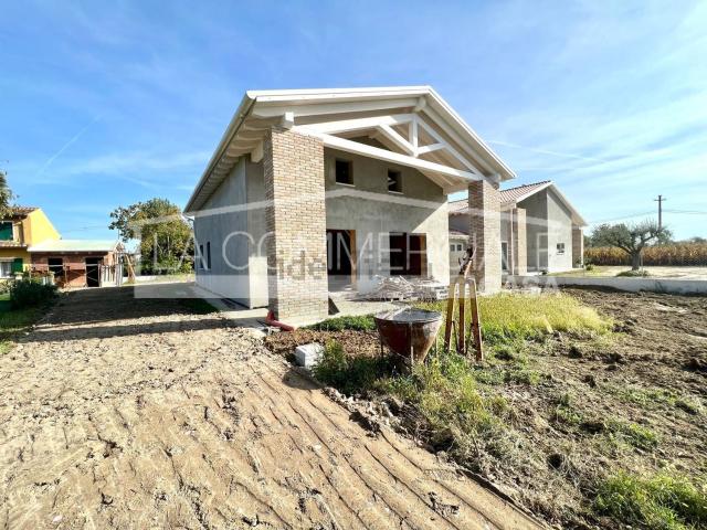 Villetta bifamiliare in vendita di 250 m²