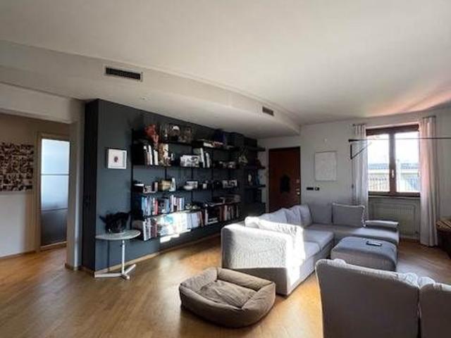Villetta bifamiliare in vendita di 250 m²