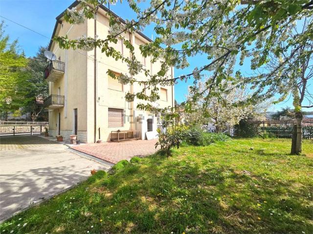 Villetta bifamiliare in vendita di 250 m²