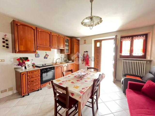 Villetta bifamiliare in vendita di 252 m² in Via Ghetto, 2