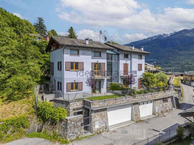 Villetta bifamiliare in vendita di 254 m² in Via Fabio Besta, 16