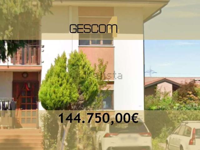 Villetta bifamiliare in vendita di 254 m² in Via Rio San Martino