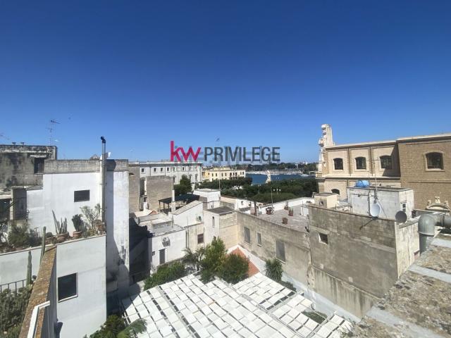 Villetta bifamiliare in vendita di 256 m² in Vico de Dominicis, 6