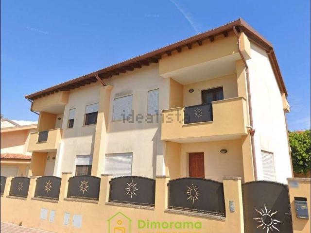 Villetta bifamiliare in vendita di 256 m² in Via Vittorio de Sica, 15