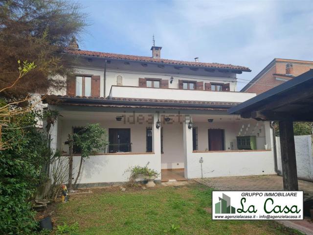 Villetta bifamiliare in vendita di 256 m²