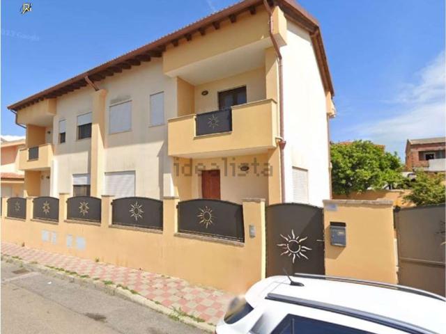 Villetta bifamiliare in vendita di 258 m² in Via Vittorio de Sica, 13