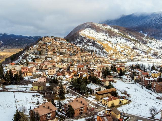 Villetta bifamiliare in vendita di 263 m² in Via dei Frattali, 9