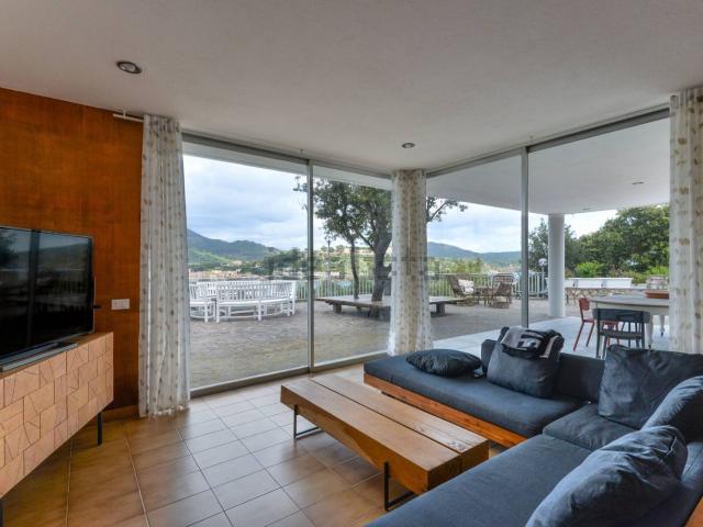 Villetta bifamiliare in vendita di 260 m² in Località Naregno