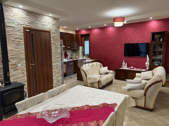 Villetta bifamiliare in vendita di 260 m² in Via San Martino, 99
