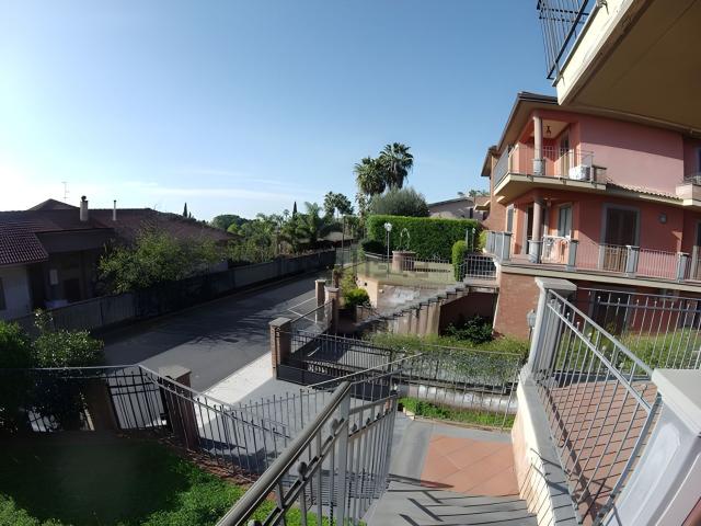 Villetta bifamiliare in vendita di 260 m²