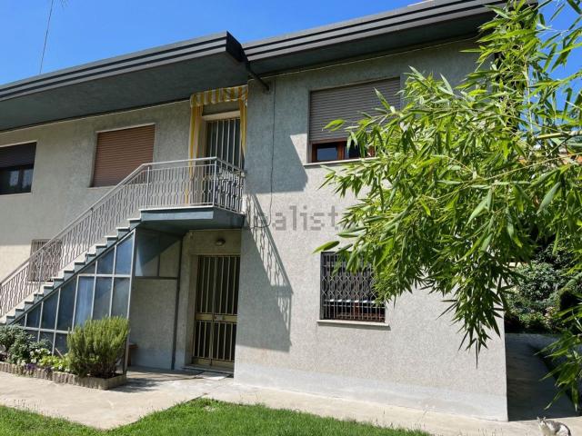Villetta bifamiliare in vendita di 260 m²