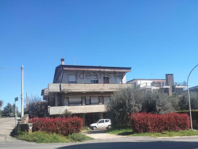Villetta bifamiliare in vendita di 260 m²