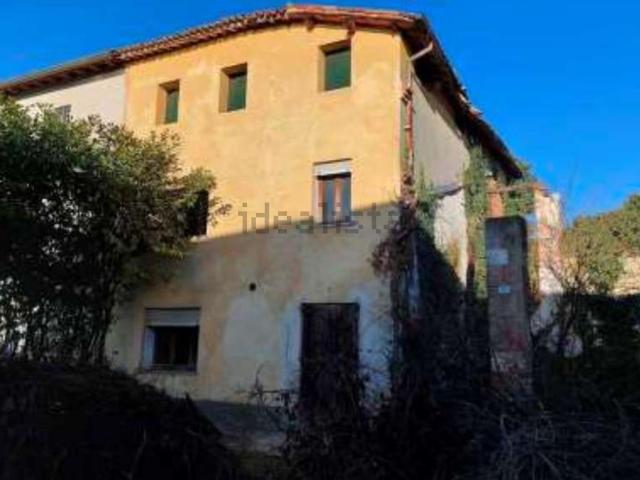 Villetta bifamiliare in vendita di 261 m² in Via Dante Alighieri