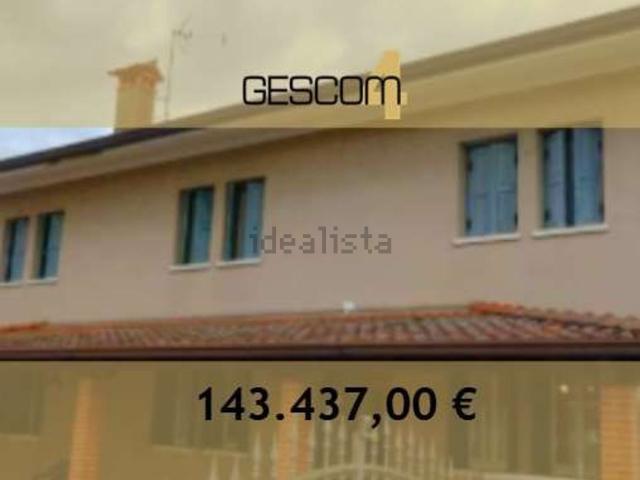 Villetta bifamiliare in vendita di 261 m² in Via Risorgimento