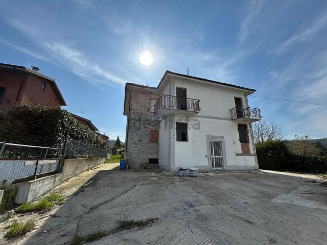 Villetta bifamiliare in vendita di 262 m² in Via Venezia