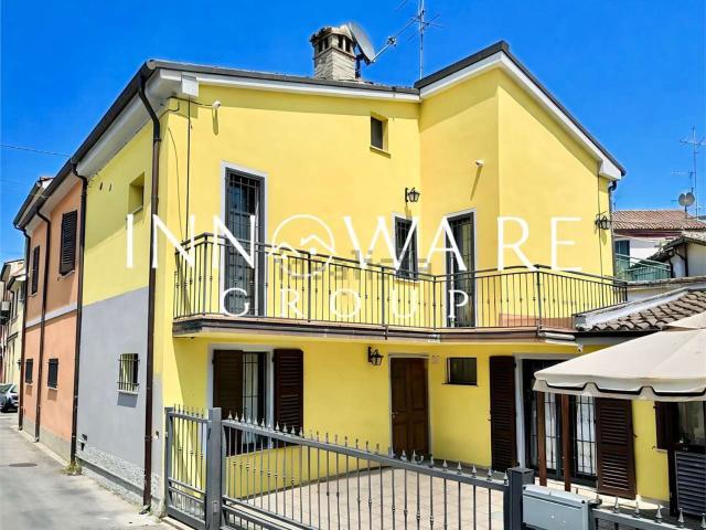 Villetta bifamiliare in vendita di 262 m² in Via Domenico Troili, 12