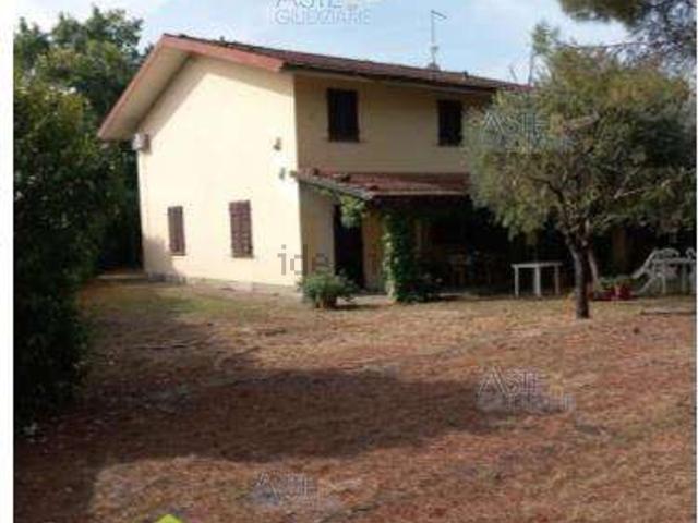 Villetta bifamiliare in vendita di 264 m² in Via Fonda, 356