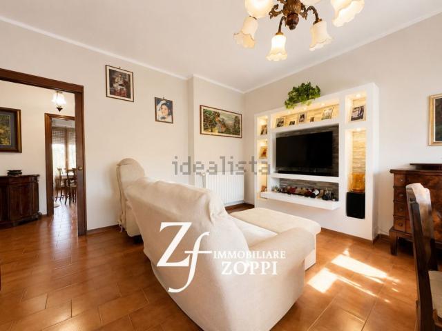 Villetta bifamiliare in vendita di 265 m² in Via Galileo Galilei