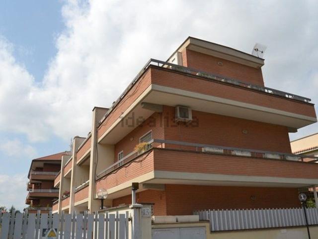 Villetta bifamiliare in vendita di 265 m²