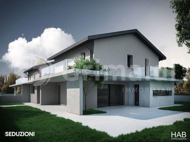 Villetta bifamiliare in vendita di 270 m² in Via Cesare Pavese