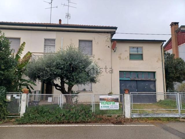 Villetta bifamiliare in vendita di 270 m² in Via Godo Vecchia, 61