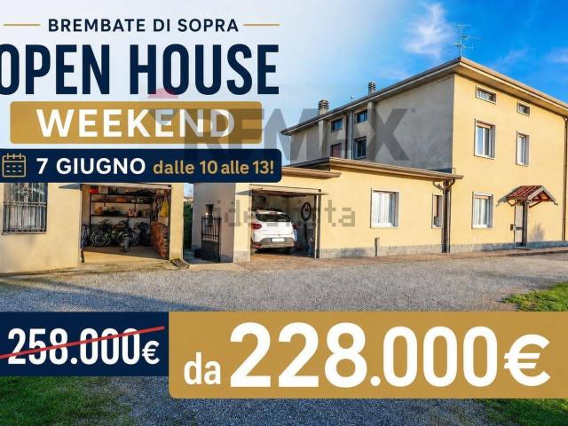 Villetta bifamiliare in vendita di 270 m² in Via Solaro, 2