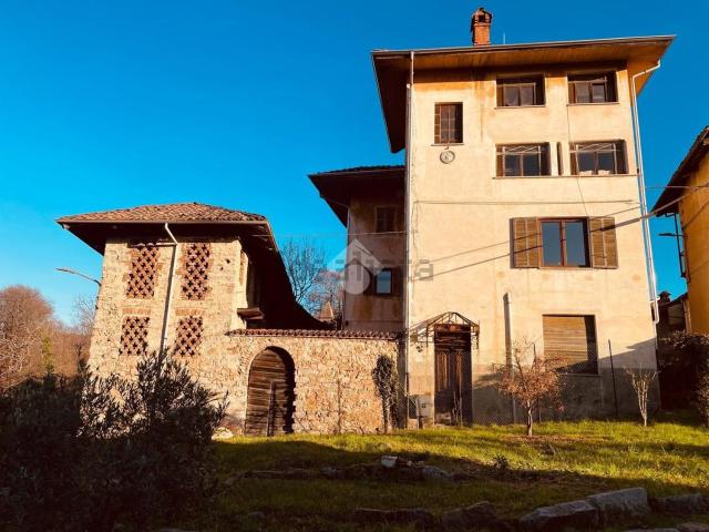 Villetta bifamiliare in vendita di 270 m²