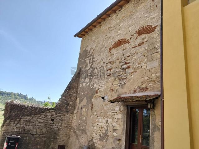 Villetta bifamiliare in vendita di 270 m²