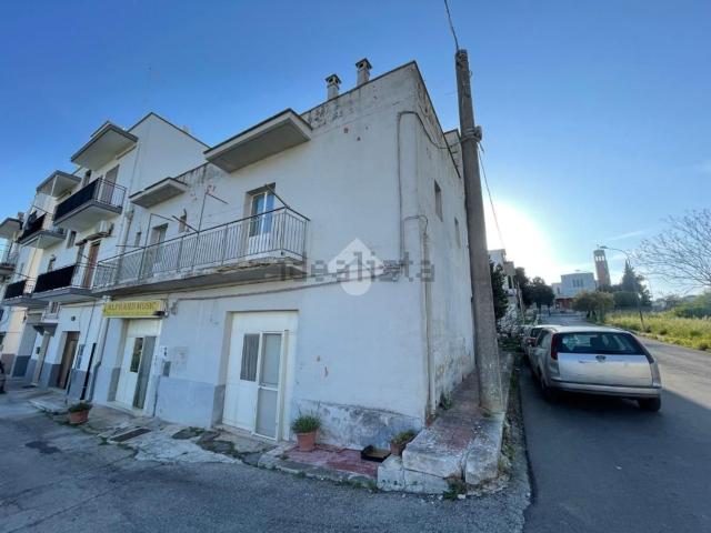 Villetta bifamiliare in vendita di 271 m² in Via Emilia Romagna