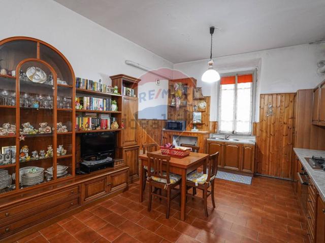Villetta bifamiliare in vendita di 274 m² in Via Guglielmo Marconi, 20