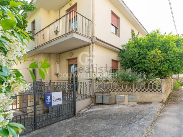 Villetta bifamiliare in vendita di 274 m² in Via Risorgimento, 124