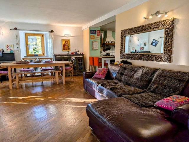 Villetta bifamiliare in vendita di 274 m² in Via San Bartolomeo del Bosco, 108