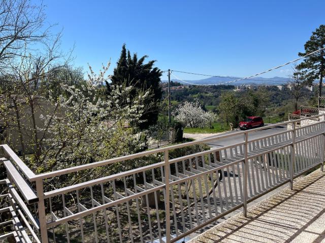 Villetta bifamiliare in vendita di 275 m² in Via San Bernardino