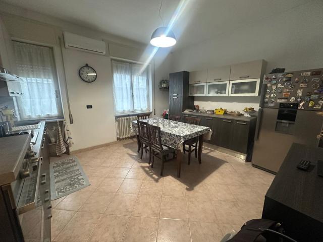 Villetta bifamiliare in vendita di 275 m²