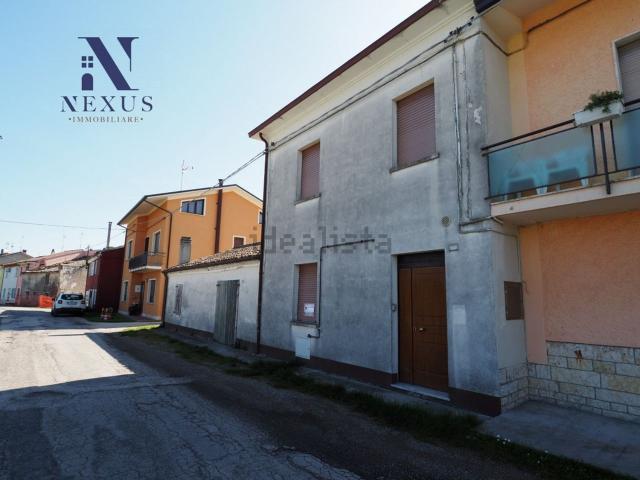 Villetta bifamiliare in vendita di 283 m²